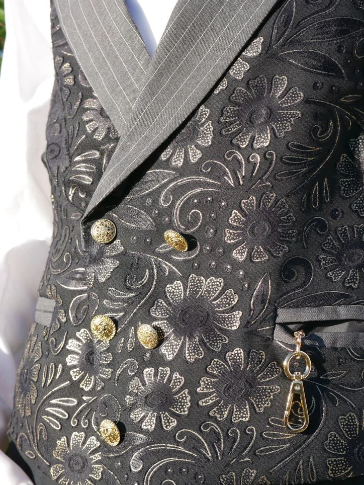 Creative Waistcoat  P1320933